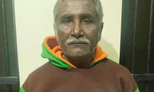 Assam : मोरीगांव पुलिस ने 65 वर्षीय विदेशी नागरिक को गिरफ्तार किया Assam : मोरीगांव पुलिस ने 65 वर्षीय विदेशी नागरिक को गिरफ्तार किया