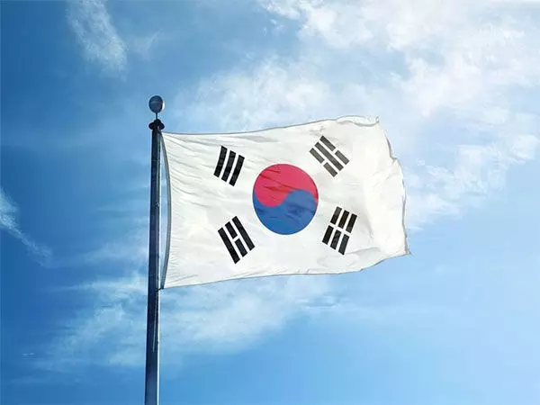 South Korea: मछली पकड़ने वाली नाव के चट्टानों से टकराने से 3 लोगों की मौत