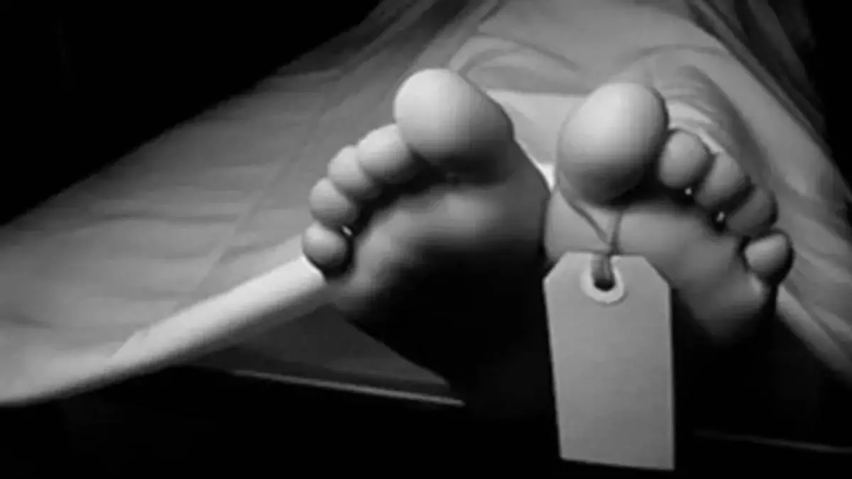 डिंडीगुल में कर्ज में डूबे दंपत्ति ने की आत्महत्या डिंडीगुल में कर्ज में डूबे दंपत्ति ने की आत्महत्या