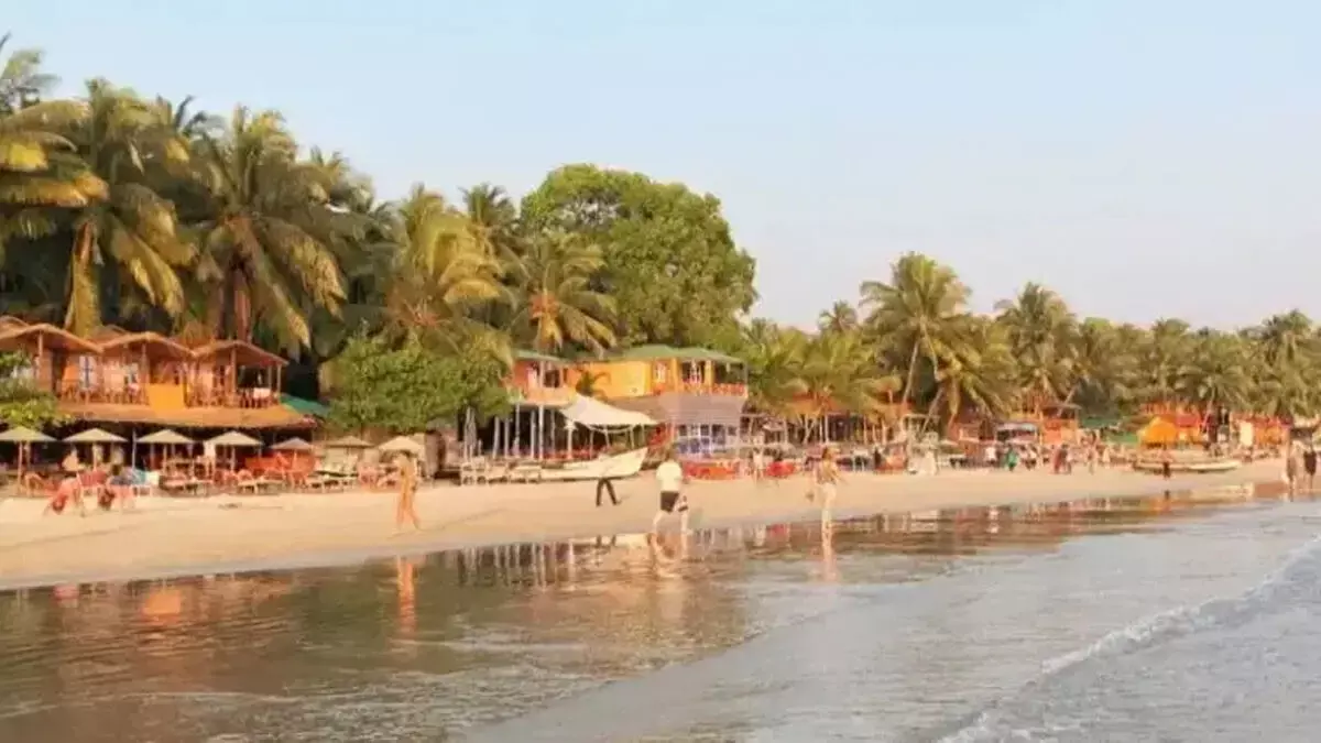 Goa के रिसॉर्ट में पैसे ऐंठने के आरोप में फर्जी सरकारी अधिकारी गिरफ्तार