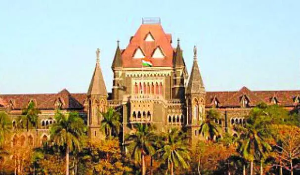 सिर्फ एक बार लड़की का पीछा करना ‘स्टॉकिंग’ नहीं माना जाएगा : Bombay HC