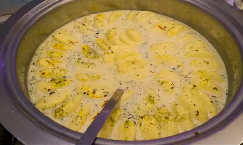 Rabri Malai Roll:खास मौकों पर इनकी खास डिमांड Rabri Malai Roll:खास मौकों पर इनकी खास डिमांड