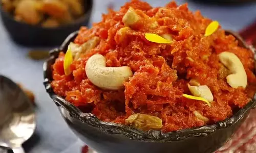 Gajar Ka Halwa Recipe: बिना कद्दूकस किए ऐसे बनाएं गाजर का हलवा, आएगा बाजार जैसा स्वाद Gajar Ka Halwa Recipe: बिना कद्दूकस किए ऐसे बनाएं गाजर का हलवा, आएगा बाजार जैसा स्वाद