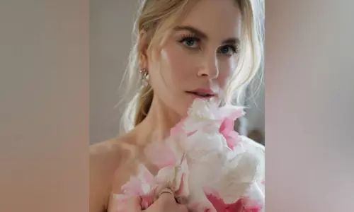 Nicole Kidman ने पुरस्कार समारोह में अपनी दिवंगत मां को भावपूर्ण श्रद्धांजलि दी