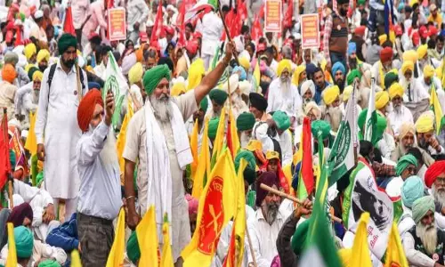 Tikait : किसानों के आंदोलन से केंद्र को फायदा हो रहा है, सिख समुदाय को नही