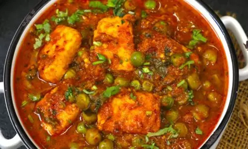 मटर और पनीर करी रेसिपी