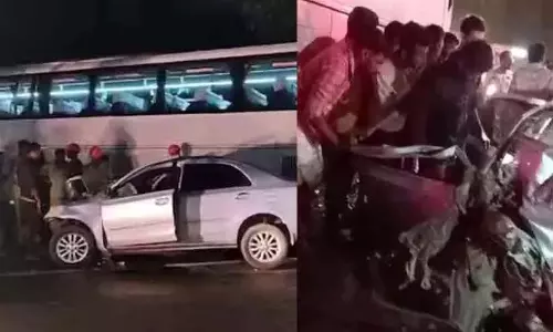 सबरीमाला तीर्थयात्रियों की कार पर्यटक बस से टकराई, 2 की मौत, 3 गंभीर रूप से घायल सबरीमाला तीर्थयात्रियों की कार पर्यटक बस से टकराई, 2 की मौत, 3 गंभीर रूप से घायल
