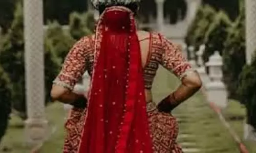Gorakhpur: शादी समारोह के बीच फेरे लेने से पहले कपड़े और जेवर लेकर दुल्हन फरार , केस दर्ज