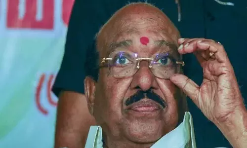 Kerala : सांस लेने में तकलीफ के बाद वेल्लापल्ली नटेसन को अस्पताल में भर्ती कराया गया Kerala : सांस लेने में तकलीफ के बाद वेल्लापल्ली नटेसन को अस्पताल में भर्ती कराया गया