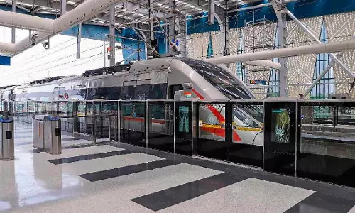 Gaziabad: नमो भारत के यात्रियों के लिए आरआरटीएस कनेक्ट मोबाइल एप्लिकेशन शुरू Gaziabad: नमो भारत के यात्रियों के लिए आरआरटीएस कनेक्ट मोबाइल एप्लिकेशन शुरू