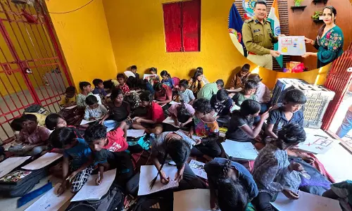 एसएसपी डॉ लाल उमेद सिंह ने बच्चों का बढ़ाया हर्षवर्धन