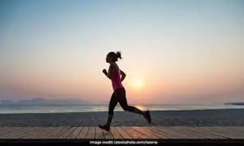 Health: हर सुबह कितने घंटे टहलना चाहिए, दवा से भी ज़्यादा कारगर है ये एक्सरसाइज़ Health: हर सुबह कितने घंटे टहलना चाहिए, दवा से भी ज़्यादा कारगर है ये एक्सरसाइज़