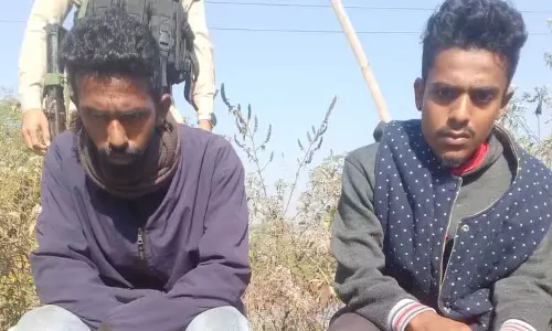 Assam : सूटिया पुलिस ने दो ड्रग तस्करों को गिरफ्तार किया
