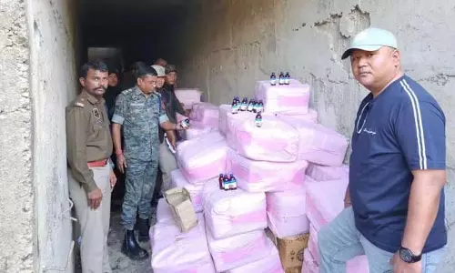 Assam : पुलिस ने कछार में 2 करोड़ रुपये की कफ सिरप जब्त की Assam : पुलिस ने कछार में 2 करोड़ रुपये की कफ सिरप जब्त की