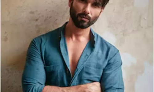 Kabir Singh के बाद देवा में चला शाहिद कपूर का जादू Kabir Singh के बाद देवा में चला शाहिद कपूर का जादू