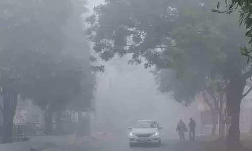 कोहरे के मौसम और वायु प्रदूषण में वृद्धि के कारण AQI रीडिंग में असमानता