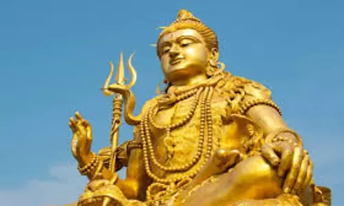 Pradosh Vrat पर करें इस चालीसा का पाठ, भोलेनाथ का मिलेगा आशीर्वाद Pradosh Vrat पर करें इस चालीसा का पाठ, भोलेनाथ का मिलेगा आशीर्वाद