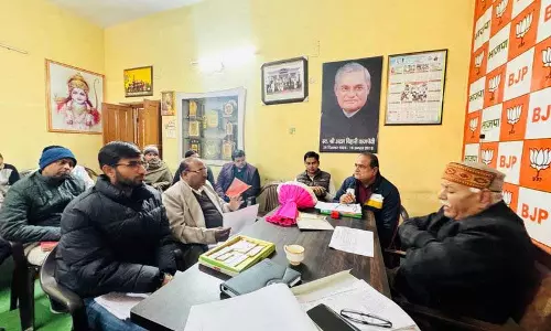 Haryana : यमुनानगर विधायक ने अधिकारियों से नए कार्यों के लिए