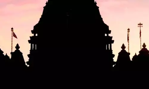 UP: मथुरा में भाजपा नेता के घर के मंदिर से चांदी की मूर्तियां और प्लेटें चोरी