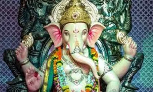 Sakat Chauth पर इस खास विधि से करें भगवान गणेश की पूजा Sakat Chauth पर इस खास विधि से करें भगवान गणेश की पूजा