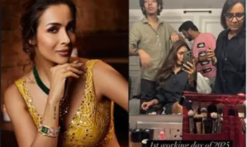Malaika Arora ने 2025 के अपने पहले कार्य दिवस की एक झलक साझा की Malaika Arora ने 2025 के अपने पहले कार्य दिवस की एक झलक साझा की