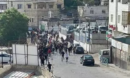 Israe की सेना ने उत्तरी पश्चिमी तट के नब्लस पर हमला किया Israe की सेना ने उत्तरी पश्चिमी तट के नब्लस पर हमला किया