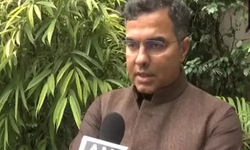 भाजपा के प्रवेश वर्मा ने CM आतिशी से जनता के लिए शीश महल खोलने का किया अनुरोध भाजपा के प्रवेश वर्मा ने CM आतिशी से जनता के लिए शीश महल खोलने का किया अनुरोध