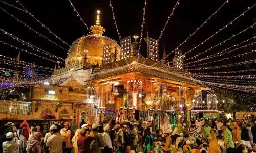 अजमेर शरीफ में रुबात बनाने में Telangana सरकार की विफलता से तीर्थयात्री निराश अजमेर शरीफ में रुबात बनाने में Telangana सरकार की विफलता से तीर्थयात्री निराश