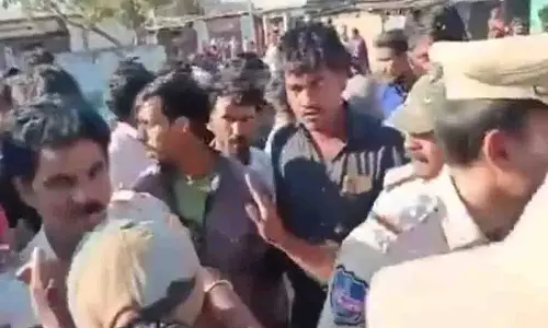 Adilabad में वन अधिकारियों पर हमला, पुलिस ने खबरों का खंडन किया
