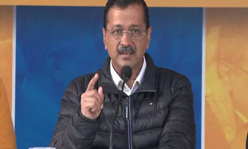 केजरीवाल ने PM Modi पर पलटवार किया केजरीवाल ने PM Modi पर पलटवार किया