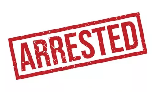 Jammu: हेरोइन जैसे पदार्थ के साथ ड्रग तस्कर गिरफ्तार