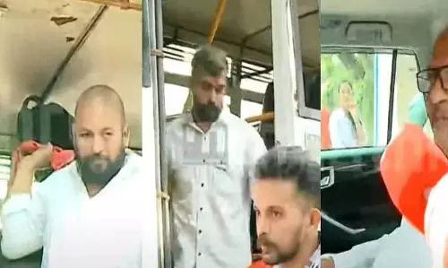 Kerala : पेरिया दोहरे हत्याकांड के दोषियों को कन्नूर जेल भेजा गया Kerala : पेरिया दोहरे हत्याकांड के दोषियों को कन्नूर जेल भेजा गया