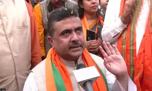 Suvendu ने बांग्लादेश में हिंदुओं पर अत्याचार के विरोध में रैली का नेतृत्व किया Suvendu ने बांग्लादेश में हिंदुओं पर अत्याचार के विरोध में रैली का नेतृत्व किया