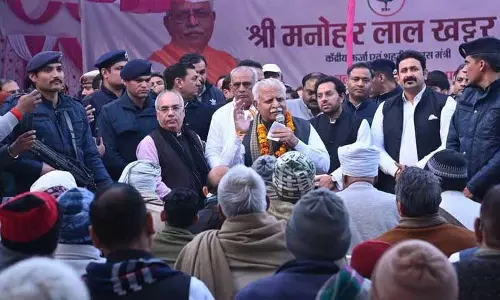Haryana : खट्टर ने गांव दर्शन की शुरुआत की विकास परियोजनाओं का शुभारंभ किया
