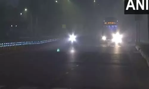 पारा गिरने से दिल्ली में ठंड, IMD ने हल्की बारिश के साथ बादल छाए रहने का अनुमान लगाया पारा गिरने से दिल्ली में ठंड, IMD ने हल्की बारिश के साथ बादल छाए रहने का अनुमान लगाया