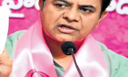 Telangana: सीएम रेवंत रेड्डी ने भरोसा पर लोगों को धोखा दिया Telangana: सीएम रेवंत रेड्डी ने भरोसा पर लोगों को धोखा दिया