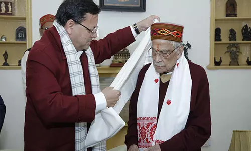 CM Dhami ने मुरली मनोहर जोशी से उनके जन्मदिन पर मुलाकात की