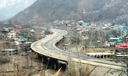 बनिहाल बाईपास का निर्माण पूरा, एकतरफा यातायात के लिए खोला गया बनिहाल बाईपास का निर्माण पूरा, एकतरफा यातायात के लिए खोला गया