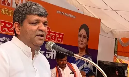 UP मंत्री आशीष पटेल का दावा, अधिकारी उनके राजनीतिक करियर को नुकसान पहुंचाने की साजिश