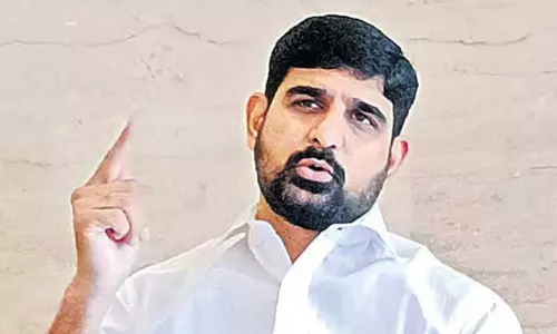 BRS विधायक कौशिक रेड्डी की जांच स्थगित BRS विधायक कौशिक रेड्डी की जांच स्थगित