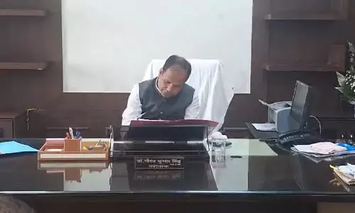 कलेक्टर गौरव सिंह ने नगर पालिका निगम रायपुर में प्रशासक के रूप में किया पदभार ग्रहण कलेक्टर गौरव सिंह ने नगर पालिका निगम रायपुर में प्रशासक के रूप में किया पदभार ग्रहण