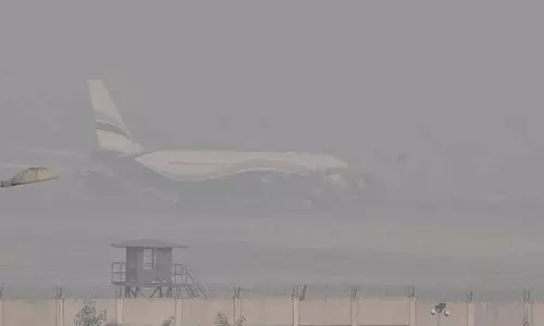 कोहरे और खराब दृश्यता के कारण 4 अंतरराष्ट्रीय उड़ानों को NSCB हवाई अड्डे पर डायवर्ट किया गया