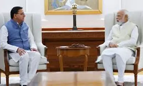 Delhi में पीएम मोदी से मिले सीएम धामी,  नेशनल गेम्स का भी सौंपा निमंत्रण