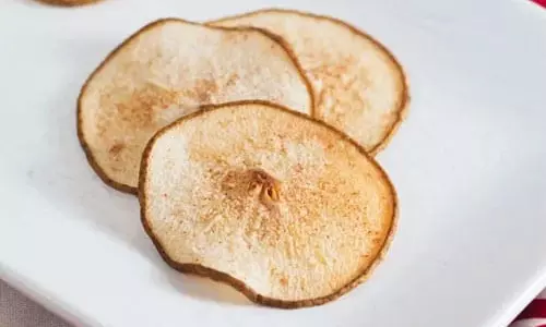 मसालेदार नाशपाती क्रिस्प्स रेसिपी मसालेदार नाशपाती क्रिस्प्स रेसिपी