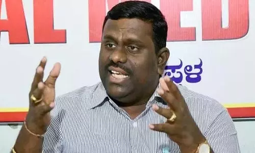 MLA Raghavendra Hitnal: कांग्रेस की गारंटी कर्नाटक के विकास को प्रभावित