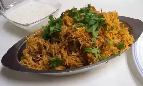 नारियल के दूध के साथ मटन बिरयानी रेसिपी नारियल के दूध के साथ मटन बिरयानी रेसिपी