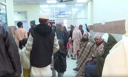 Jammu: प्राथमिक स्वास्थ्य केंद्र ने थानामंडी के स्थानीय लोगों को राहत पहुंचाई Jammu: प्राथमिक स्वास्थ्य केंद्र ने थानामंडी के स्थानीय लोगों को राहत पहुंचाई