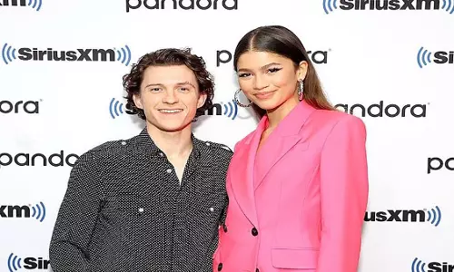 क्या Zendaya और टॉम हॉलैंड ने सगाई कर ली? क्या Zendaya और टॉम हॉलैंड ने सगाई कर ली?