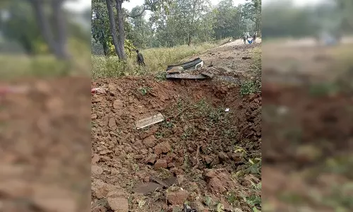 Bijapur: छत्तीसगढ़ के बीजापुर में नक्सलियों का बड़ा हमला, 8 शहीद