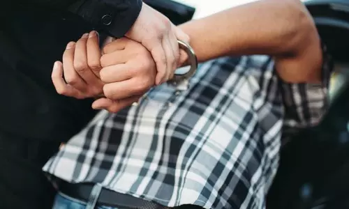 Saharanpur: पुलिस ने एक वांछित आरोपी को गिरफ्तार कर जेल भेजा